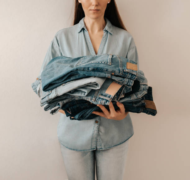 dolcevitasnagov.ro | Cele Mai Bune Piese din Denim pentru Un Dulap Capsulă: Ghidul Tău de Stil